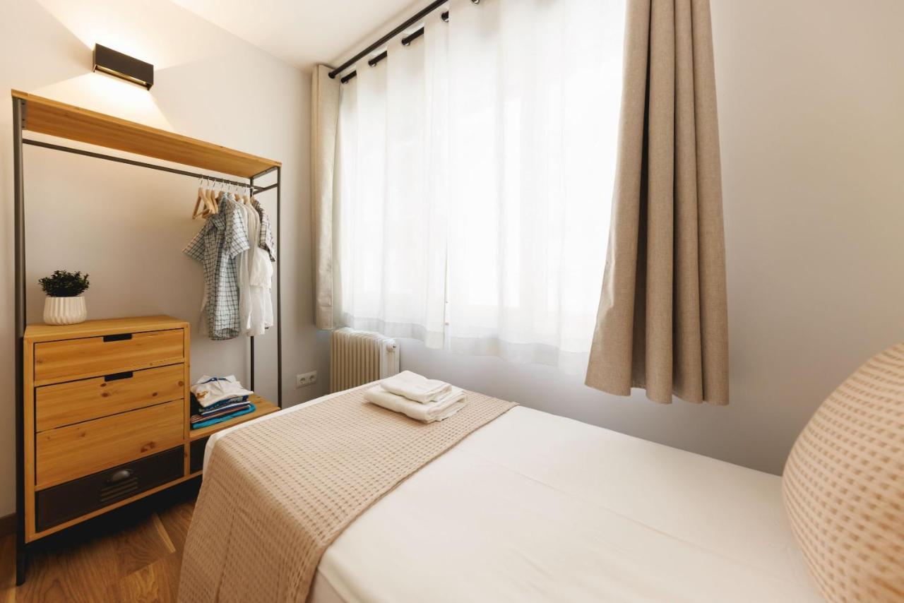 Bravissimo Figuerola, Spacious 3-bedroom Apartment *